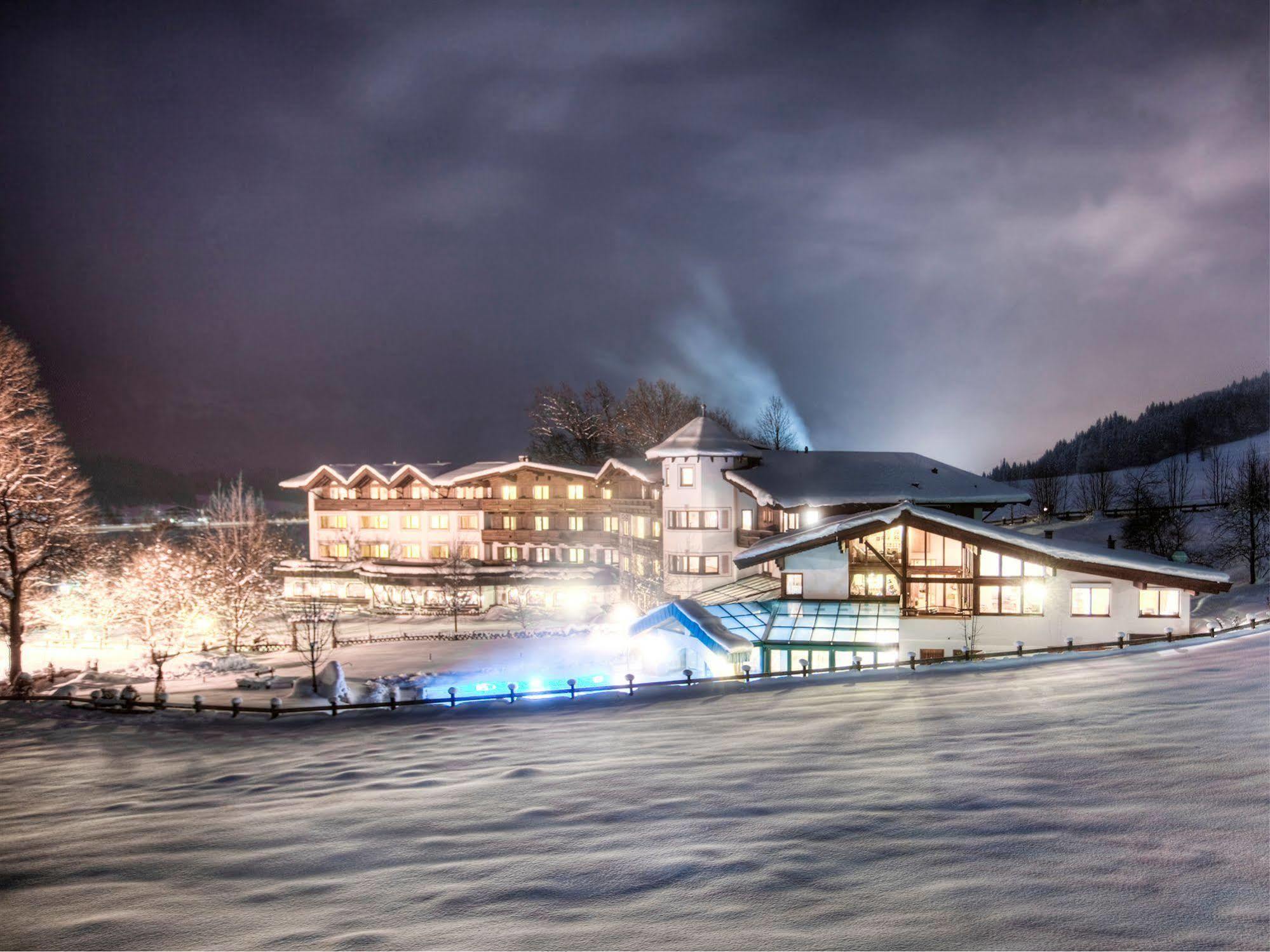 Erlebnishotel Kitzbuhler Horn Oberndorf in Tirol Exteriör bild