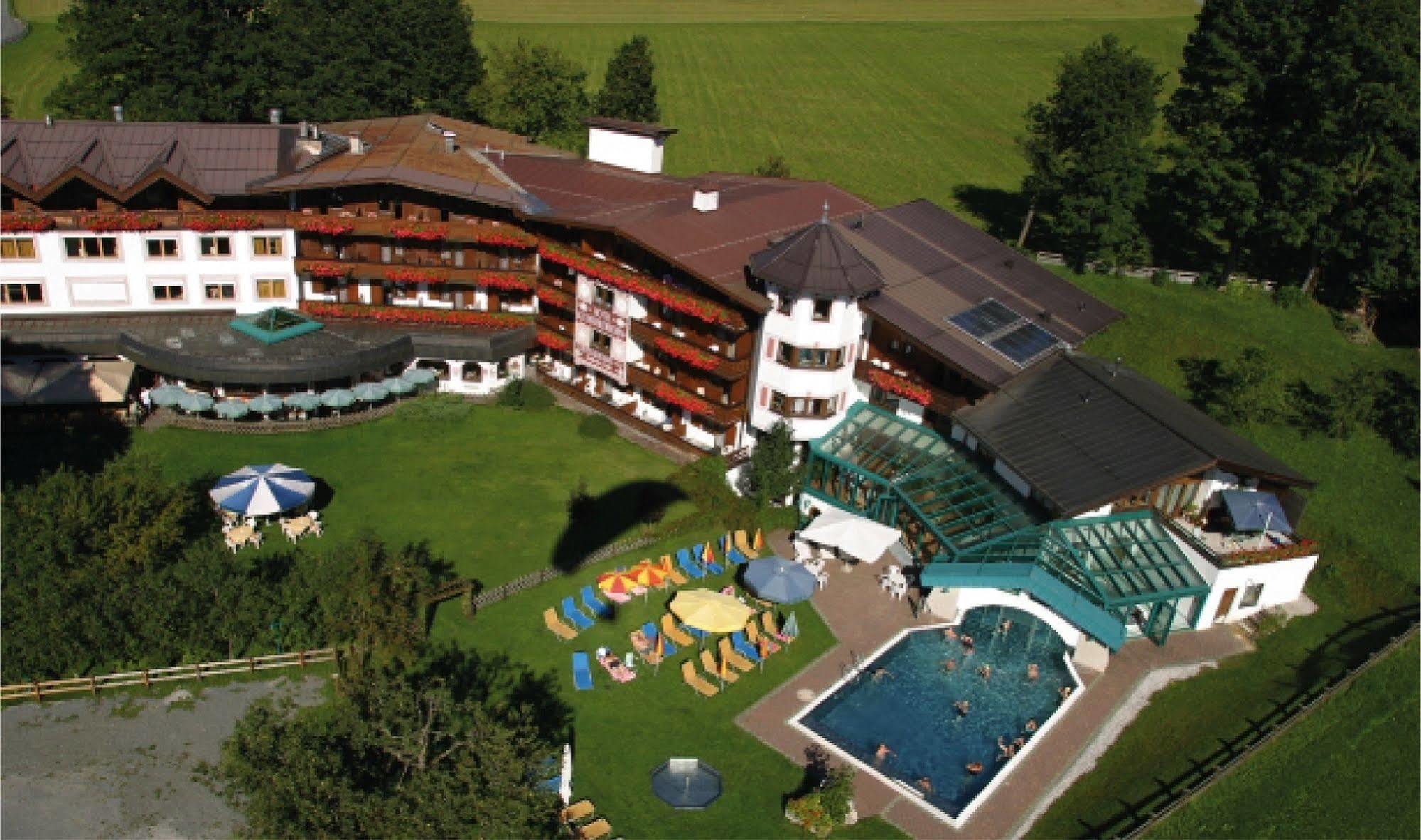 Erlebnishotel Kitzbuehler Horn Oberndorf in Tirol Exteriör bild